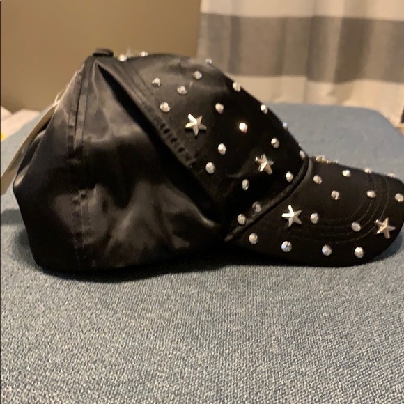 Studded hat - Picture 3 of 3